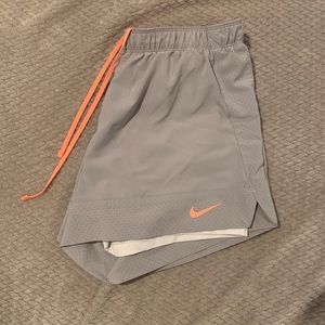 Nike 2–1 Running Shorts